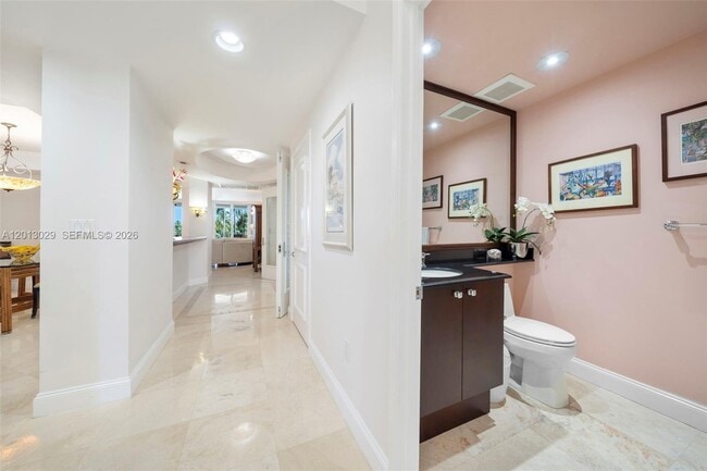 Building Photo - 791 Crandon Blvd