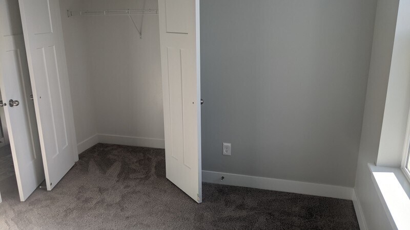 Building Photo - 422 N 360 W