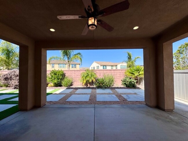 Building Photo - 4 bedroom single story Spencers Crossing h...