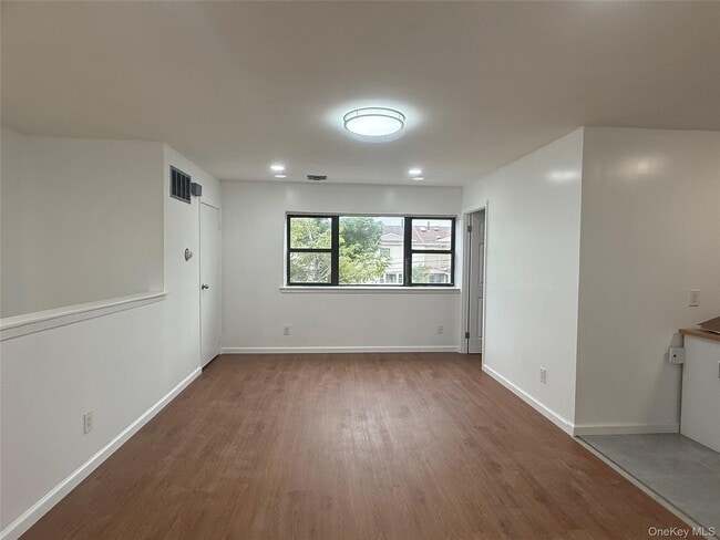 Building Photo - 111-09 62nd Dr