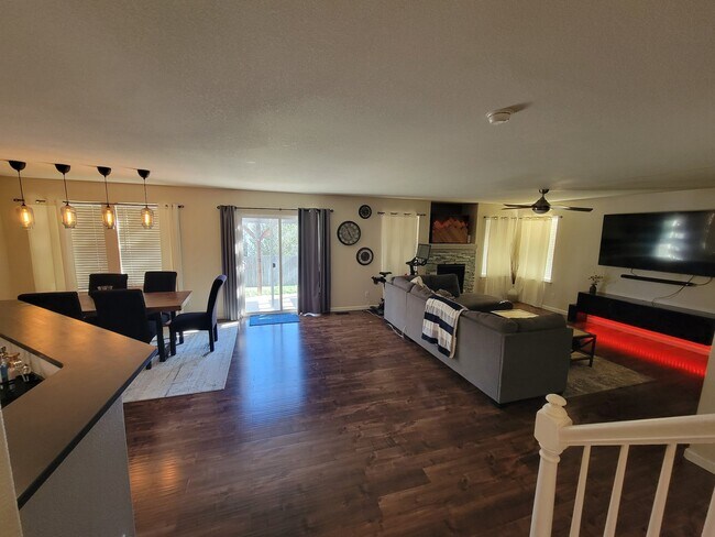 Building Photo - 2479 S Ensenada Way