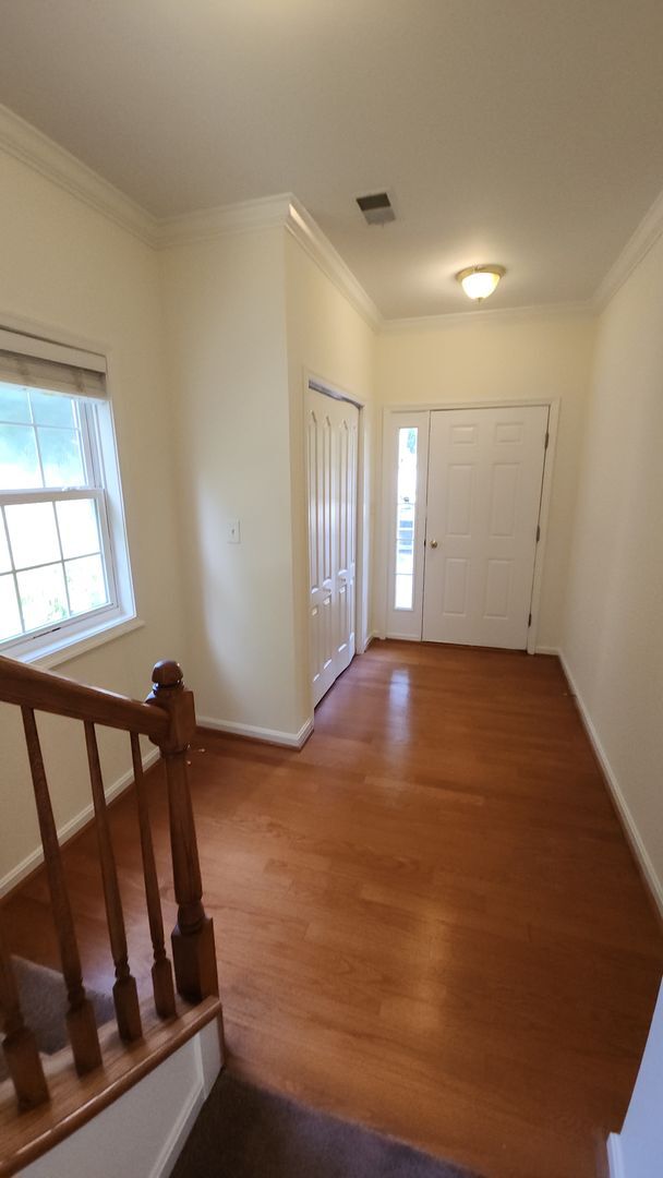 Building Photo - Spacious, Large, Luxury 3 Bedroom End - Unit Townhouse in Hockessin, Delaware