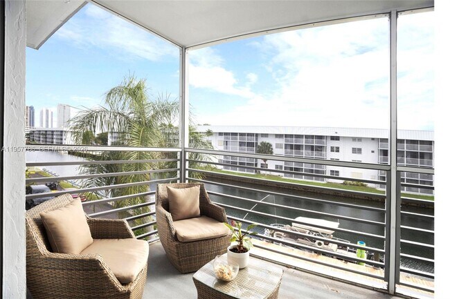 Building Photo - 3600 NE 170th St