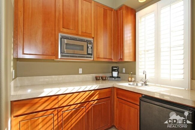 Building Photo - 48594 Vista Palomino