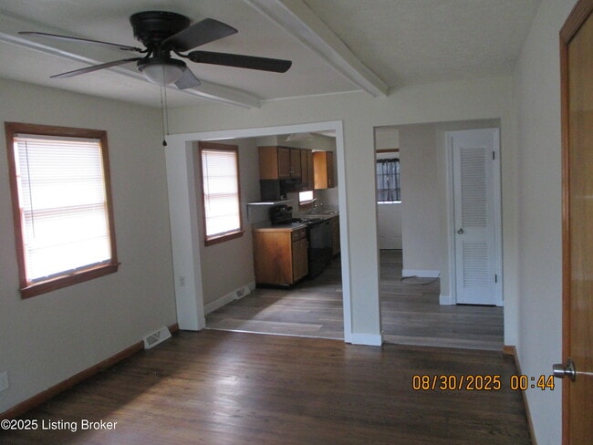 Building Photo - 4210 La Salle Ave