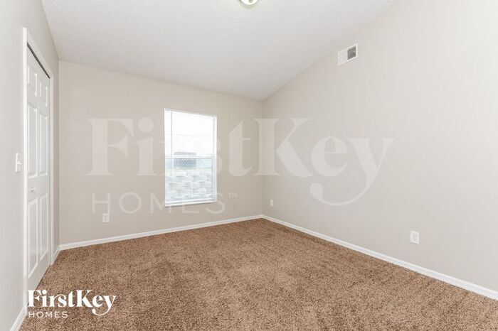 Building Photo - 7547 Groveoak Dr