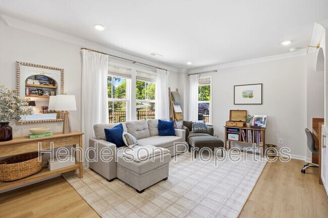 Building Photo - 3008 Oak Lndg Dr