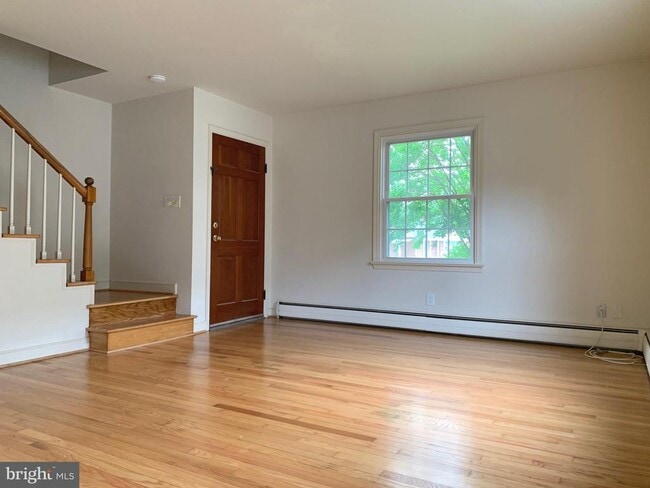 Building Photo - 300 Claiborne Ave
