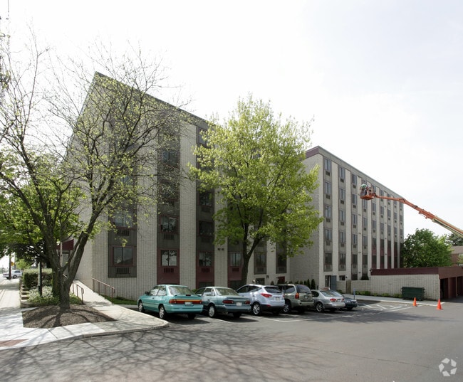 Building Photo - Valley Vista - 62 + or Disabled Community