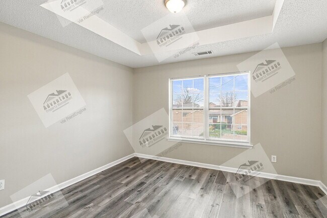 Building Photo - 235 Shenandoah Dr