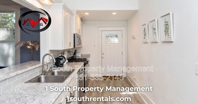 Building Photo - 250 Tuttle Ave