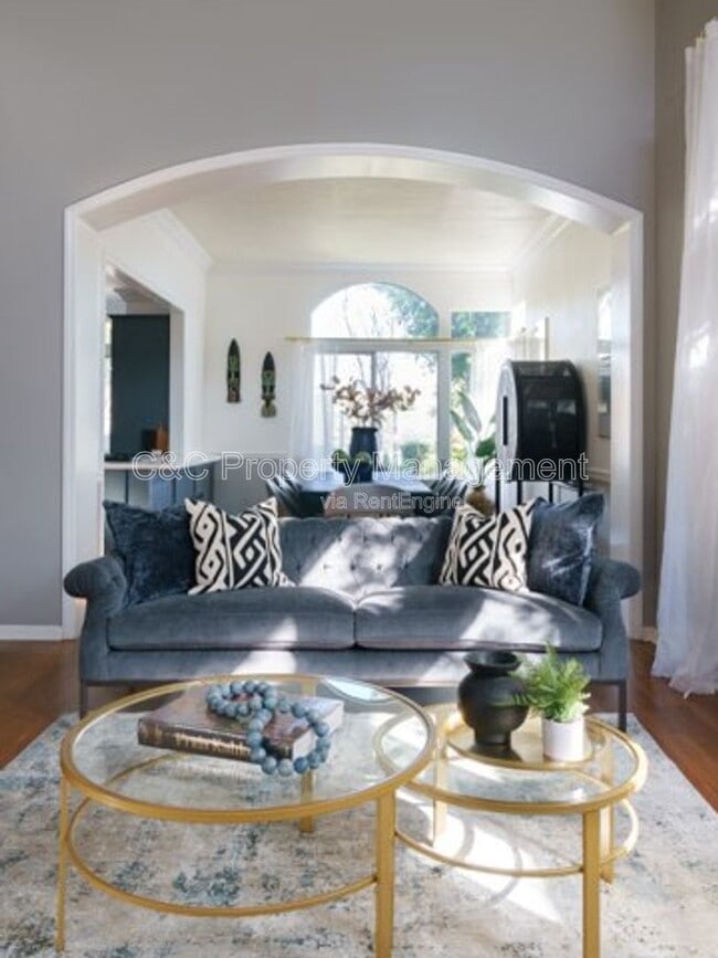 Building Photo - 5234 Chariton Ave