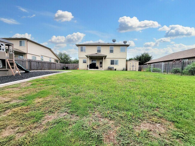 Building Photo - 222 Frio River Trail