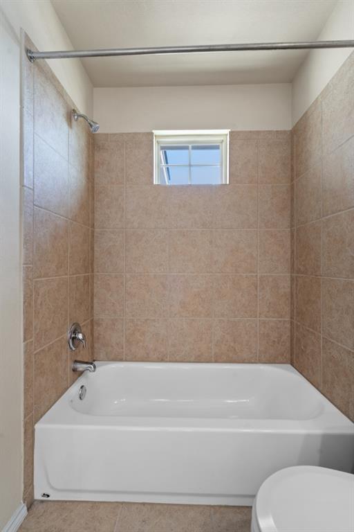 Building Photo - 119 Buescher Cove