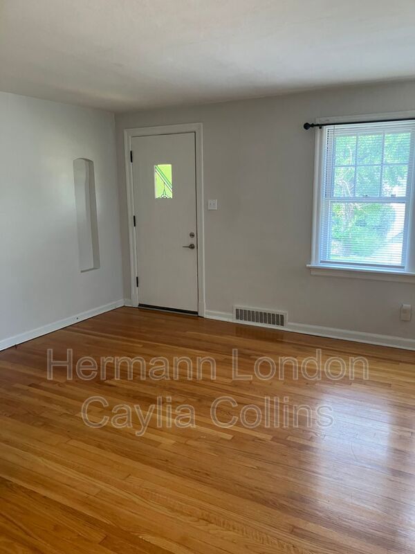 Building Photo - 7408 Brunswick Ave