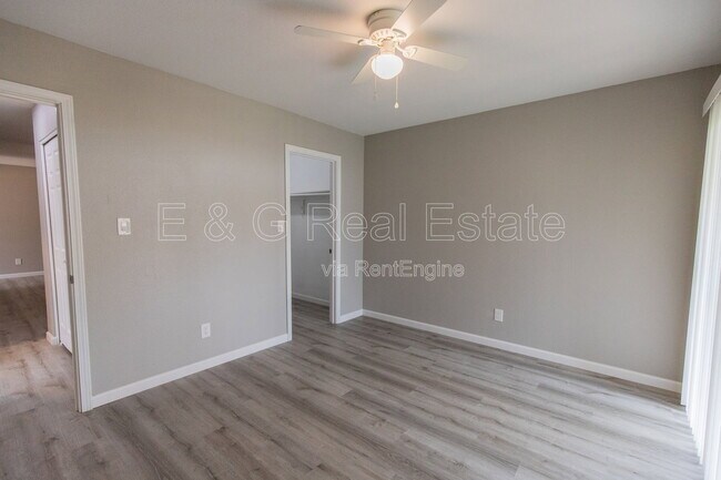 Building Photo - 4644 E Caballero St