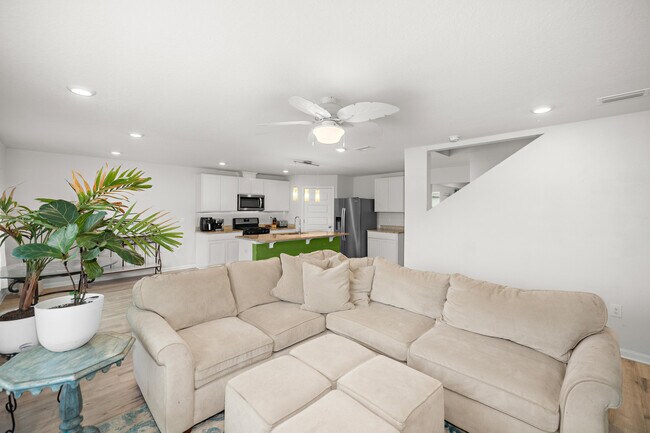Building Photo - 1105 Valor Walk