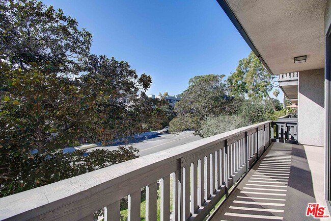 Building Photo - 2324 S Beverly Glen Blvd