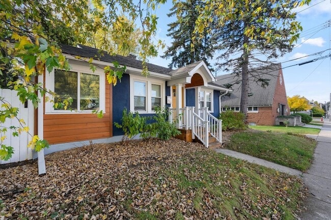 Primary Photo - 3409 W 50th St