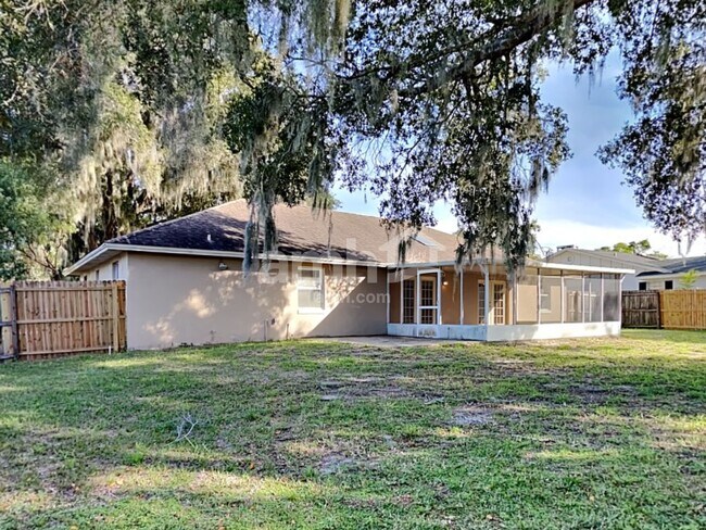 Building Photo - 1004 Lantana Dr