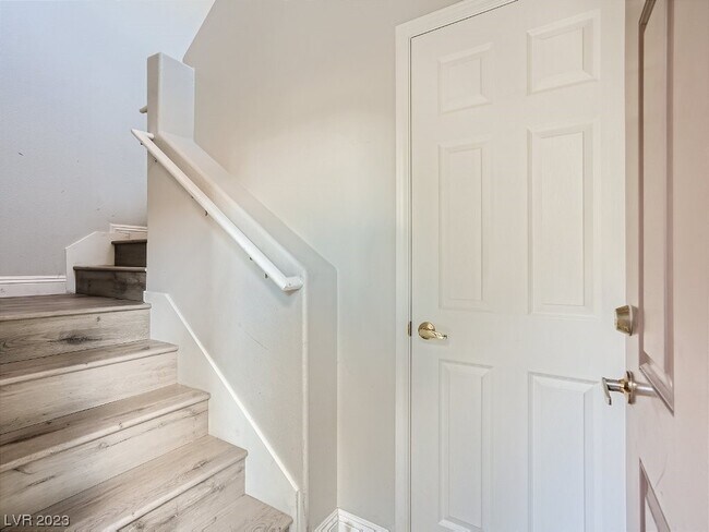 Building Photo - 3845 Wiggins Bay St