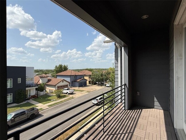 Building Photo - 6117 Seville Dr