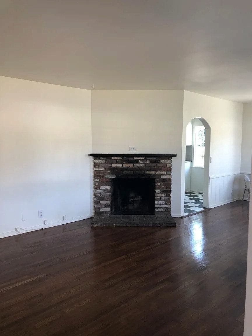 Living Room - 755 S Fenimore Ave
