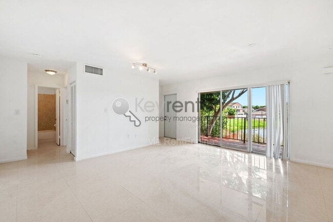 Building Photo - 15685 SW 82nd Cir Ln