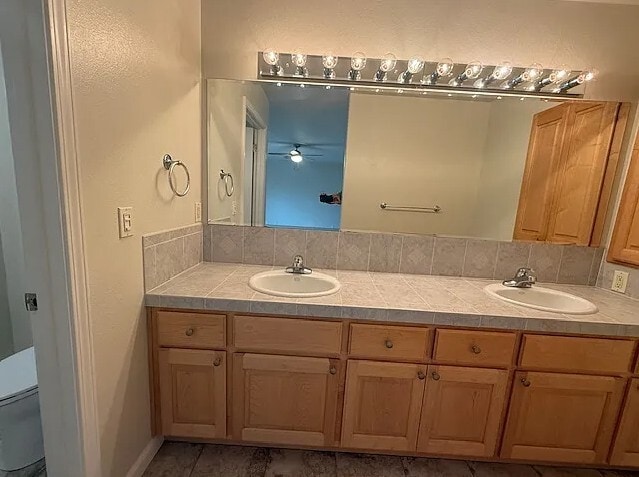 Building Photo - 112 Vineyard Ct