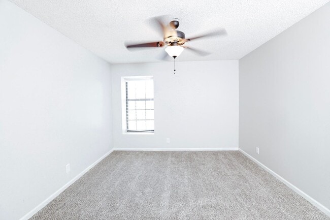 Building Photo - 6809 W 149th Terrace
