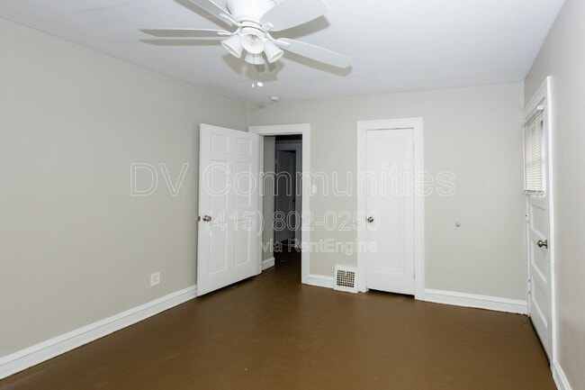 Building Photo - 3579 Riedham Rd