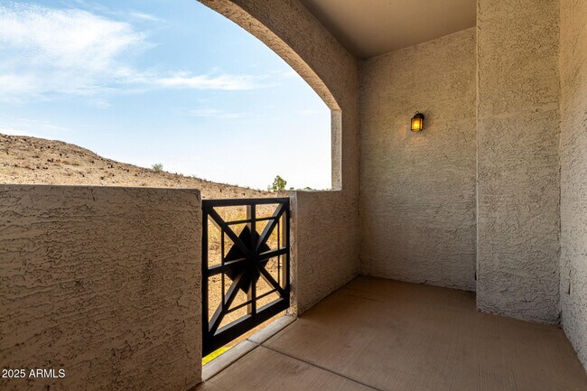 Building Photo - 3236 E Chandler Blvd