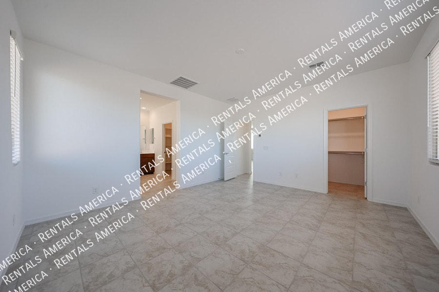 Building Photo - 25426 N 148th Dr