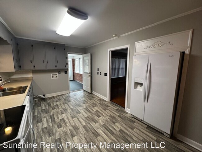 Building Photo - 2 br, 1 bath House - 1726 Kirkpatrick Rd