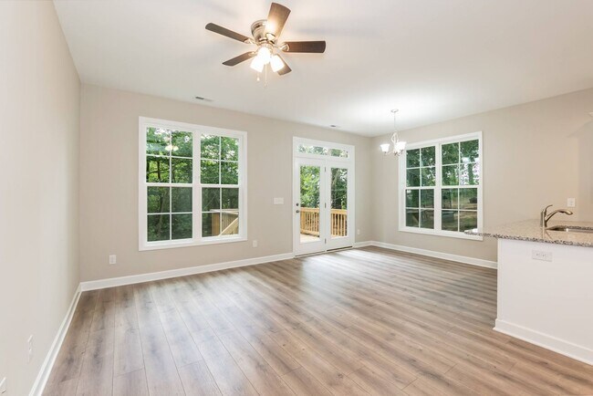 Building Photo - 737 Grover Ln