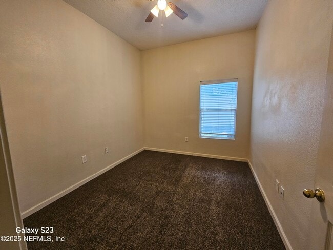 Building Photo - 6788 Manotak Oaks Dr