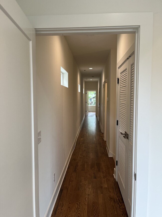 Building Photo - "Charming 4-Bedroom Nashville Oasis with E...