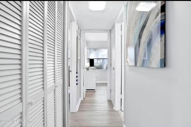 Building Photo - 9 Tarragona Ct