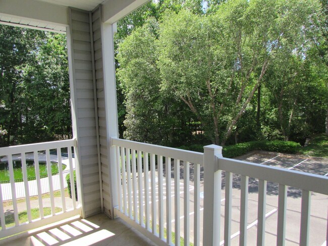 Building Photo - 21725 Aftonshire Dr