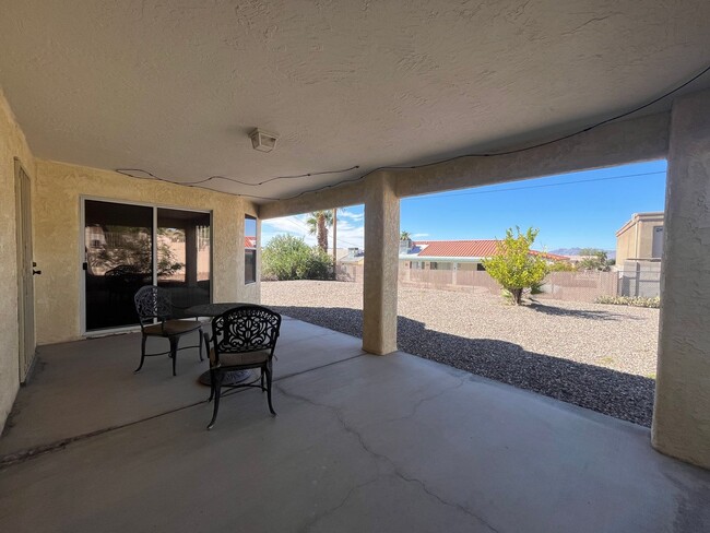 Building Photo - 3 Bedroom - 2 Bath Home