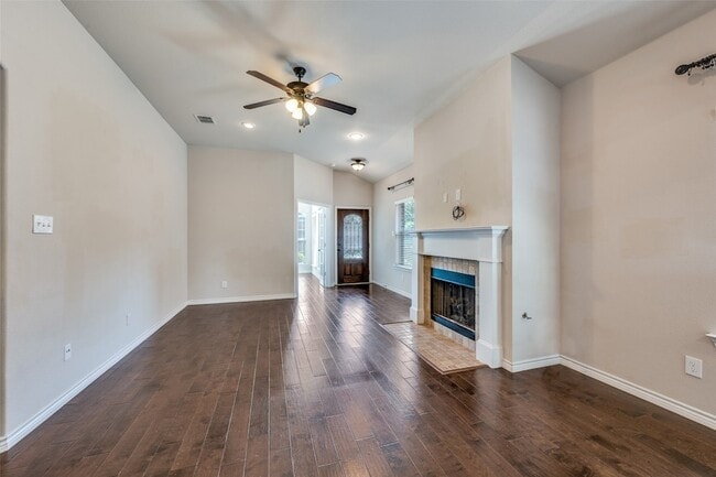 Building Photo - 3805 Weatherstone Dr