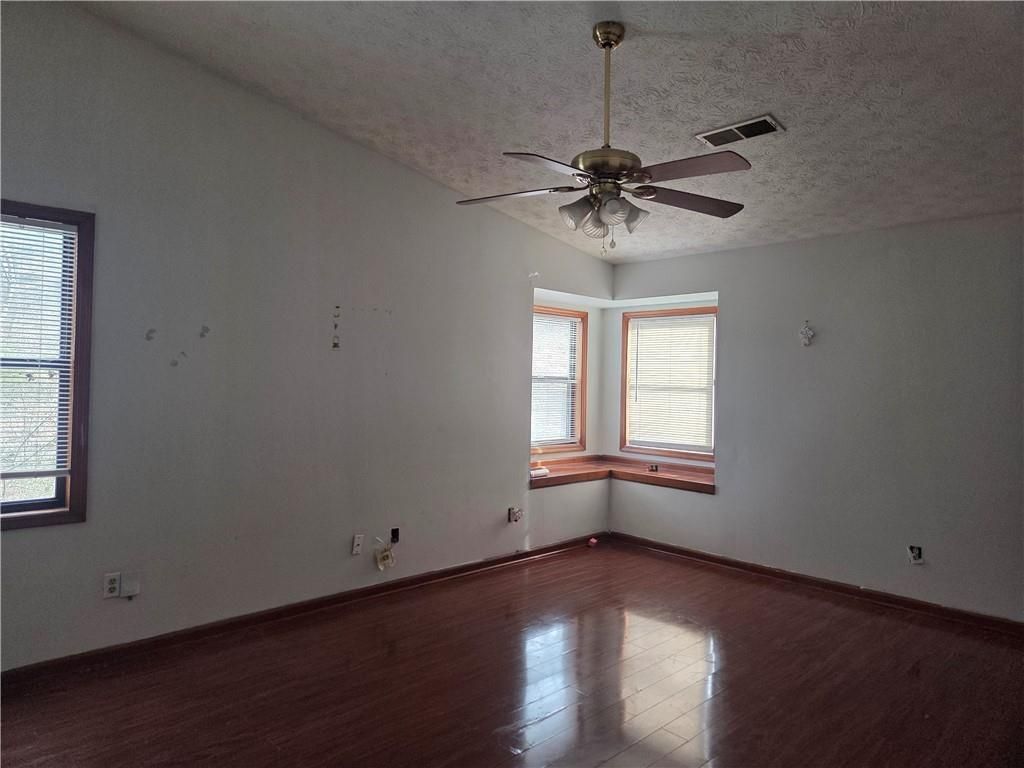 Building Photo - 5625 Princeton Oaks Dr