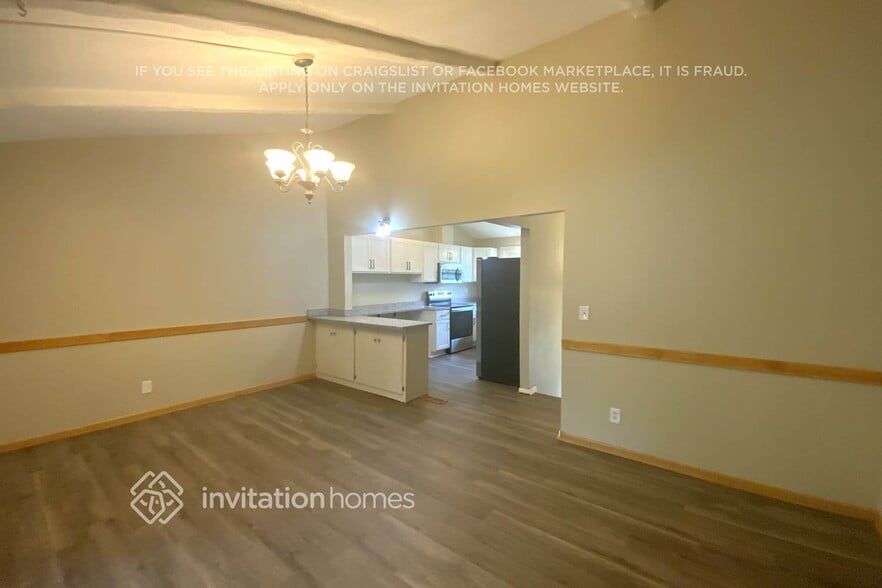 Building Photo - 1716 Lamplight Dr