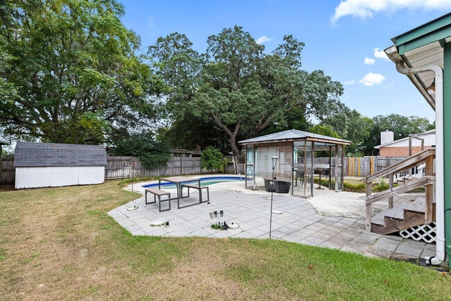 Building Photo - 440 Muskegon Ave