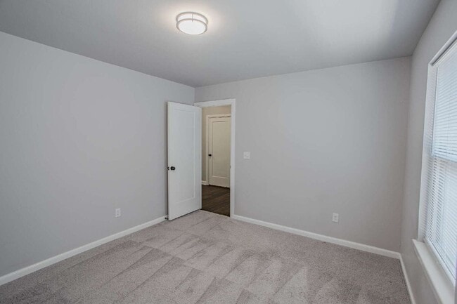 Building Photo - 3729 Alta Vis Dr