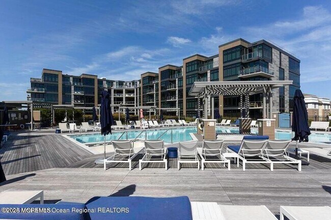 Building Photo - 15 Morris Ave