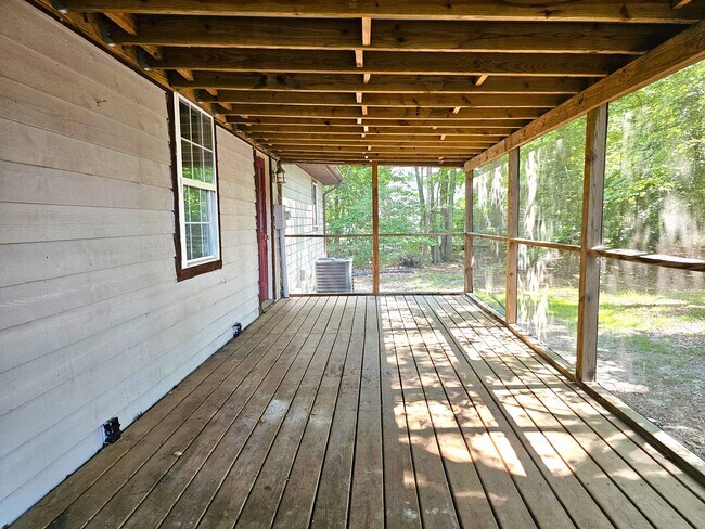 Building Photo - 29776 Polks Rd