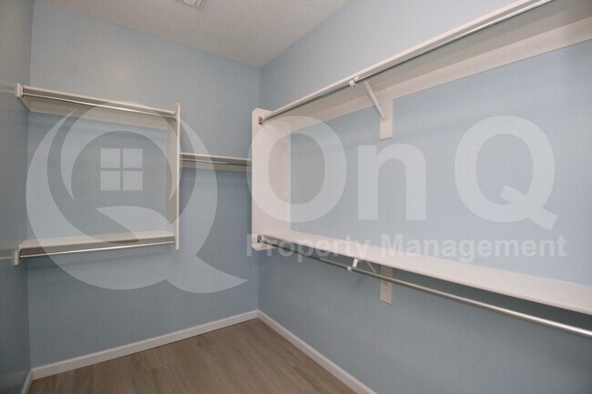 Building Photo - 38032 W Vera Cruz Dr