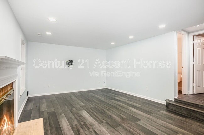 Building Photo - 8002 Tanworth Ct