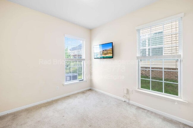 Building Photo - 10697 Sky Chase Ave NW